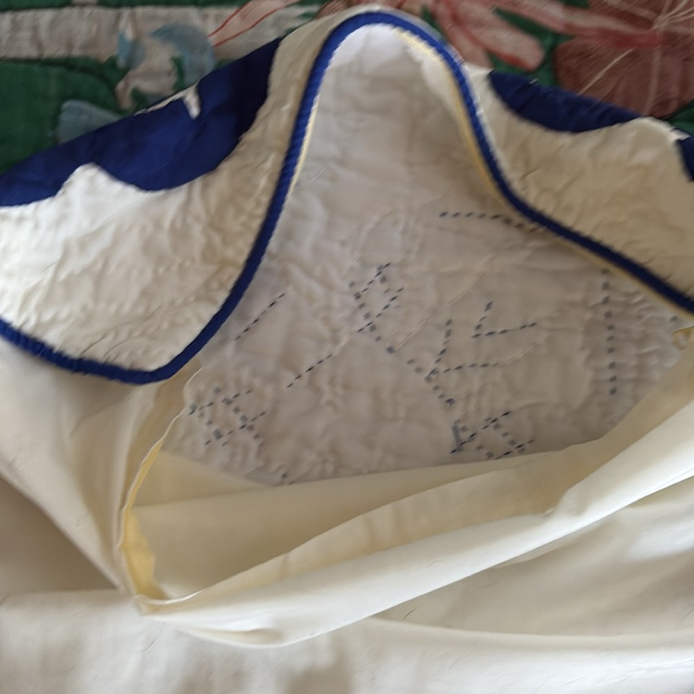 Palm Tree Hawaiian Quilt & Appliquéd Pillow Cover - Picture 4 of 4